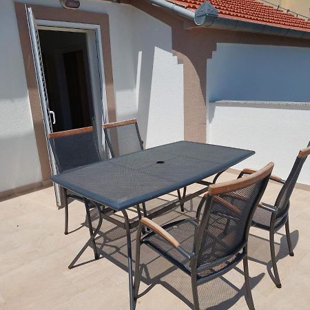 Apartments "Jope I Toni" Biograd Na Moru Bagian luar foto