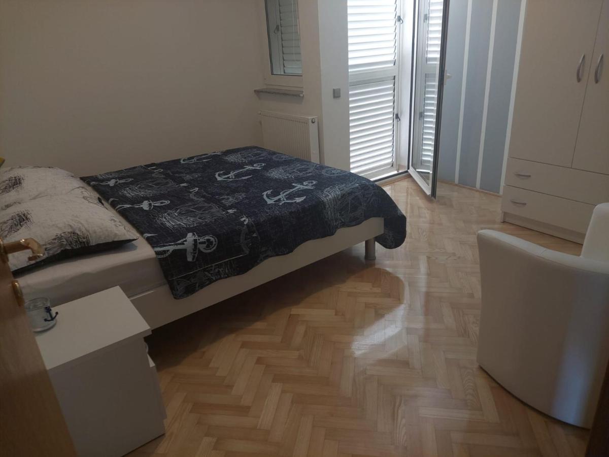 Apartments "Jope I Toni" Biograd Na Moru Bagian luar foto